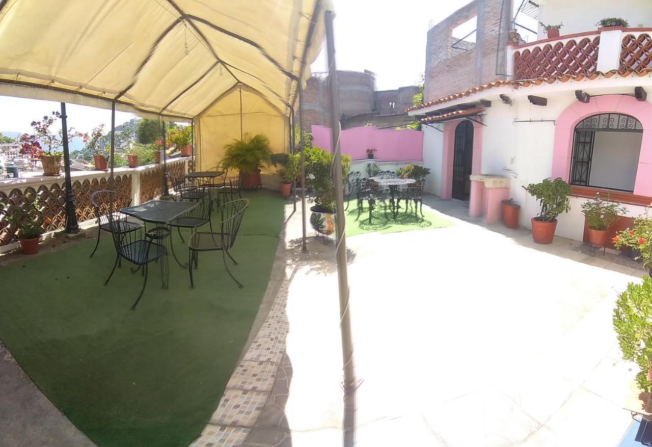 Las Palomas 2*