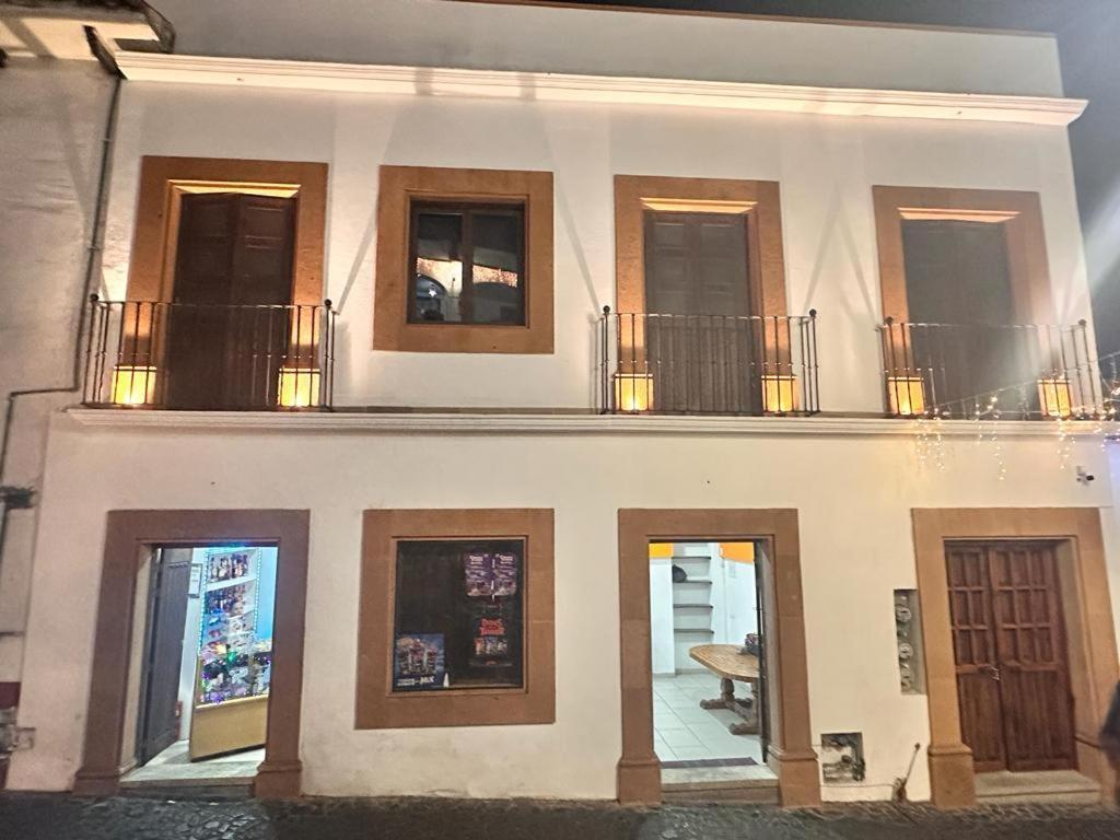 Centrico House Apartahotel